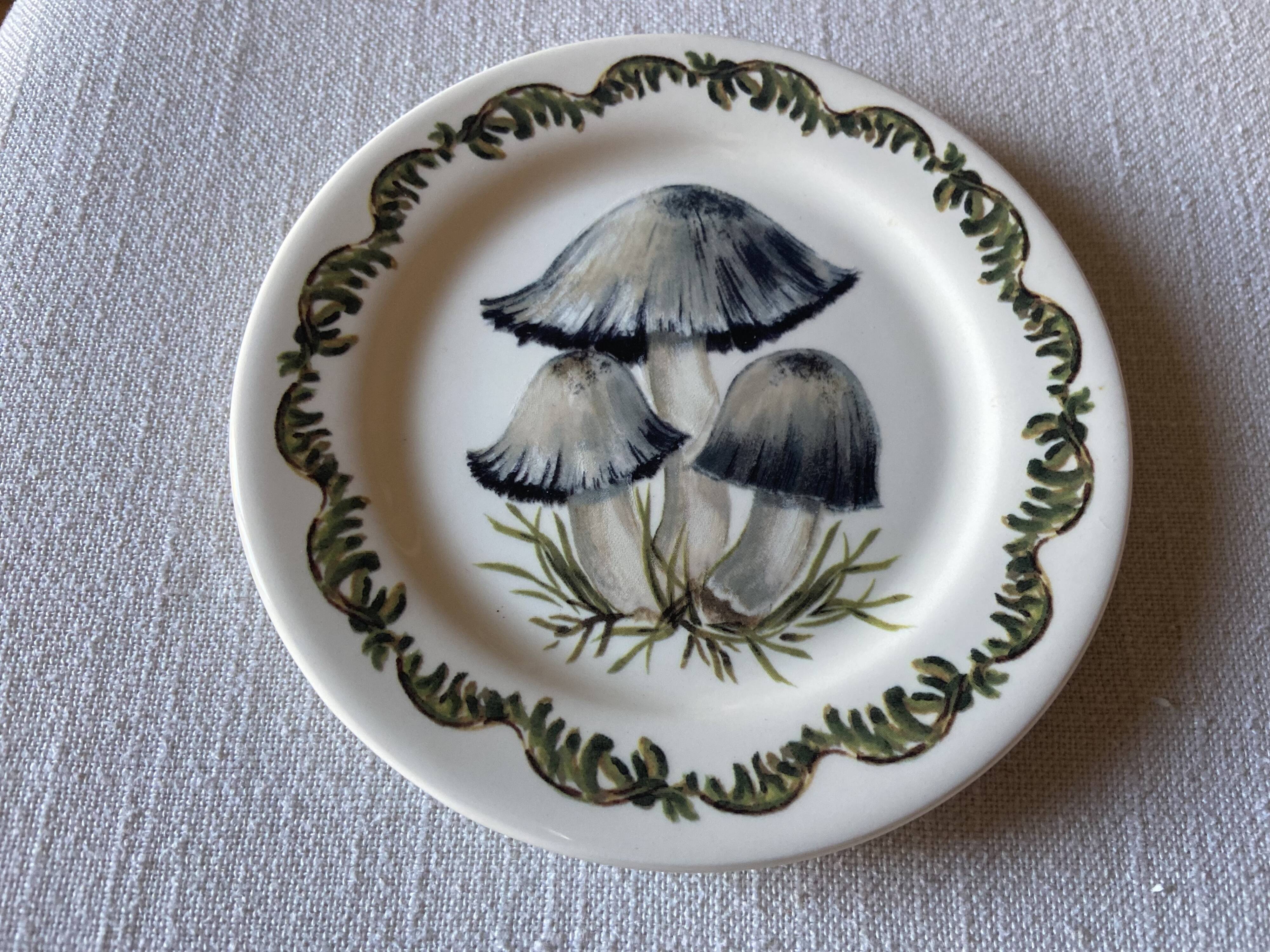 Paire d'assiettes à pain en faïence de Gien "Chanterelle"