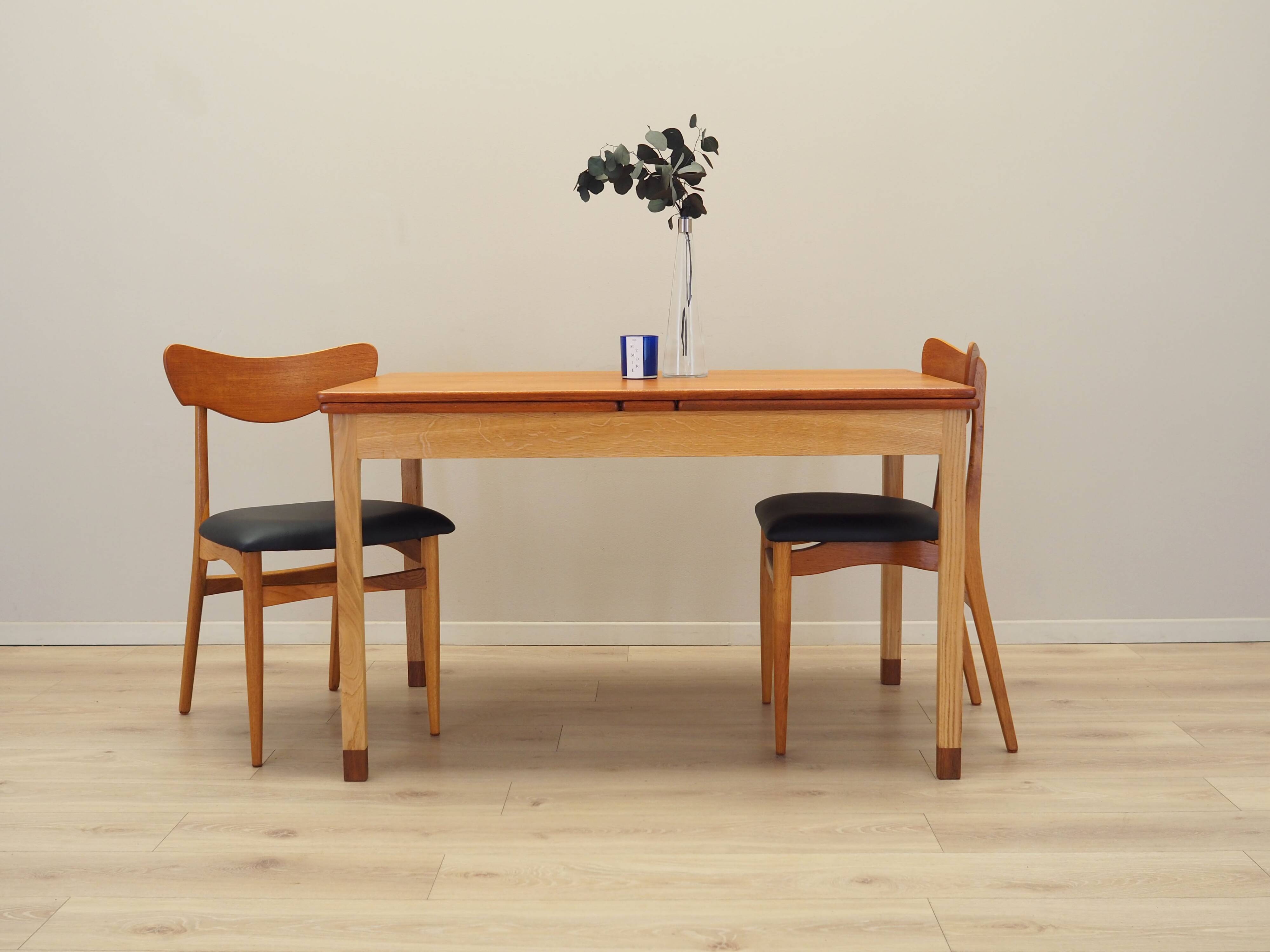 Extendable table, Danish design, 1970s, manufacturer: SKM