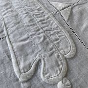 Nappe et 12 serviettes brodées et monogrammées