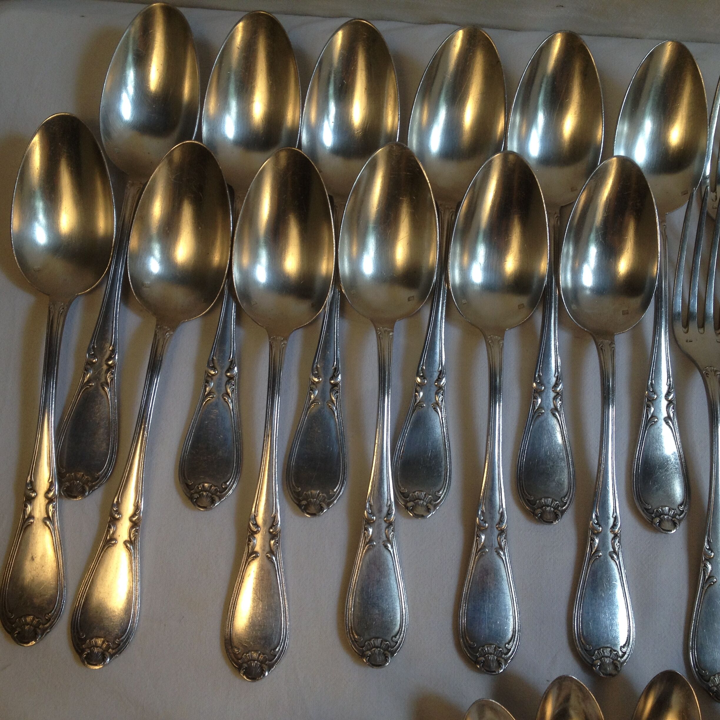 Housewife "Au Bon Marché" in silver metal rocaille model