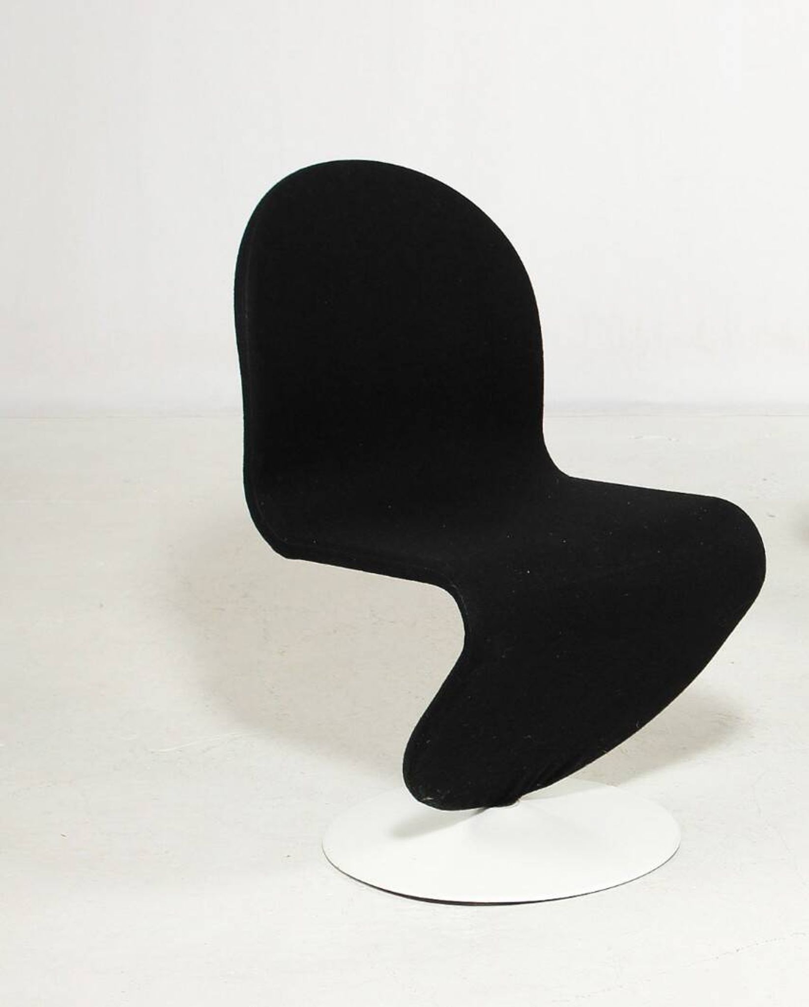Lounge chair system 123 by Verner Panton