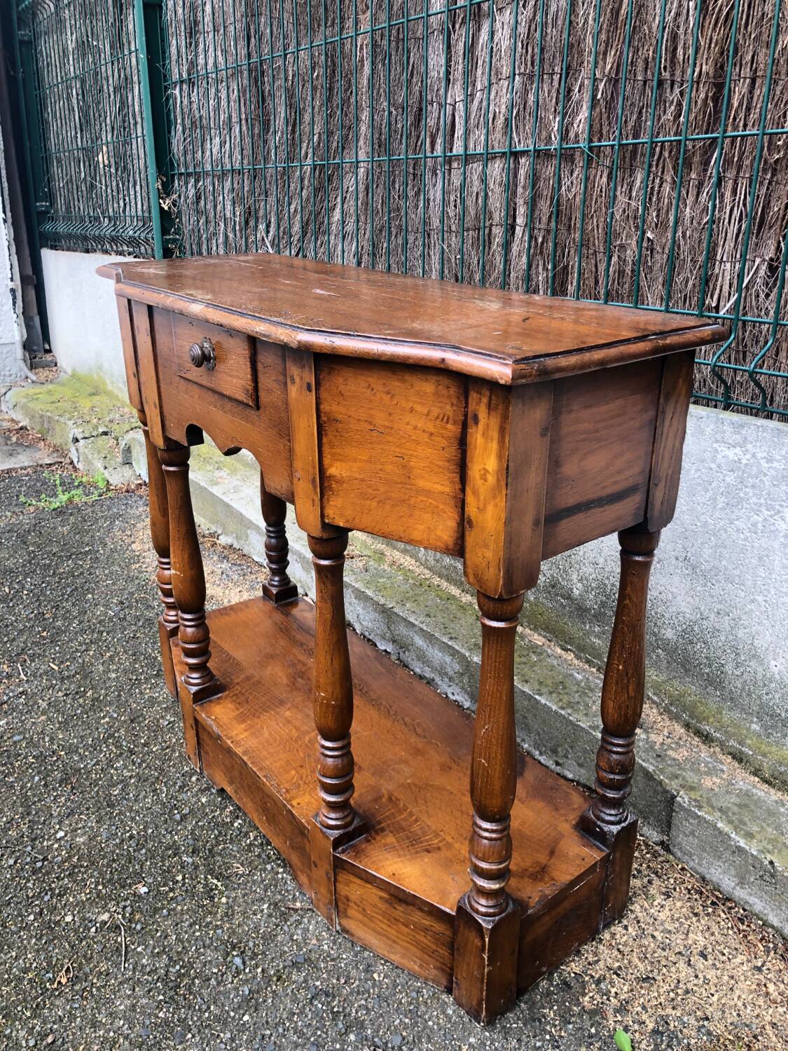 Low rustic style console