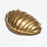 Shell ashtray in gold metal