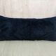 Coussin en fourrure synthétique bleu canard