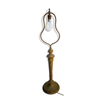 Lampe en bois doré style louis XVI