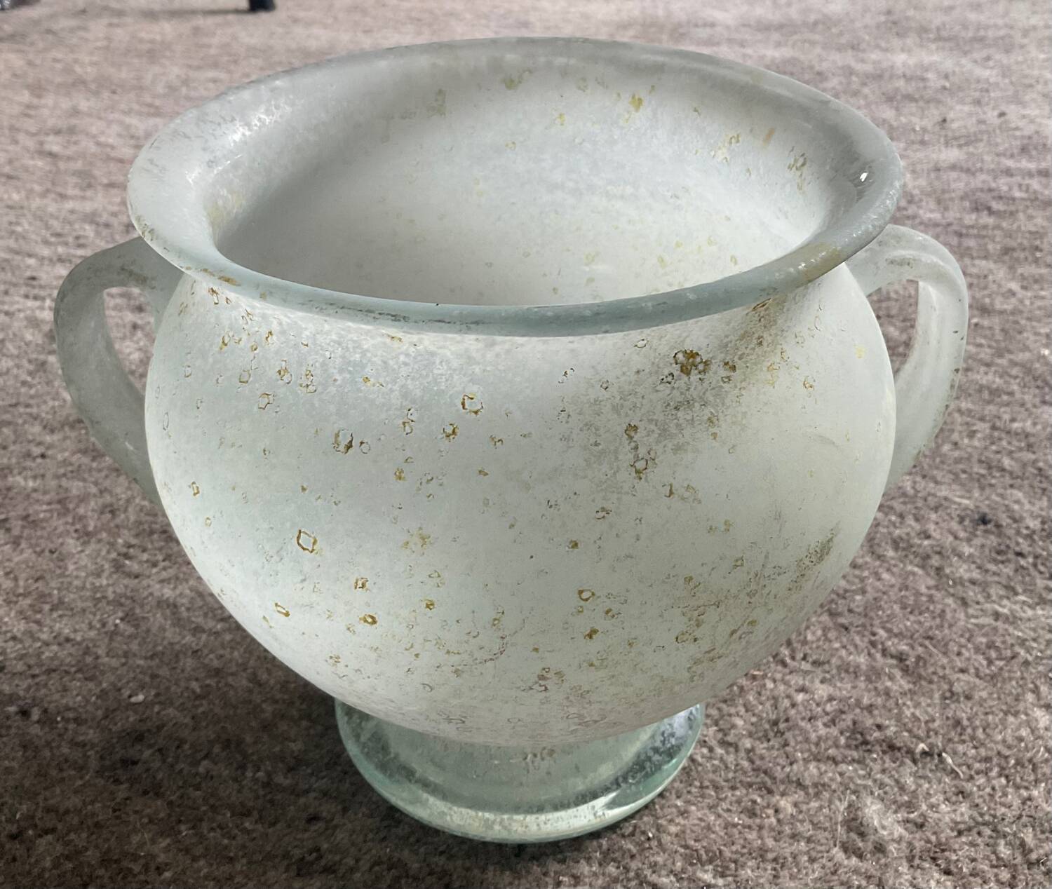 “Scavo” ear vase in Murano glass paste