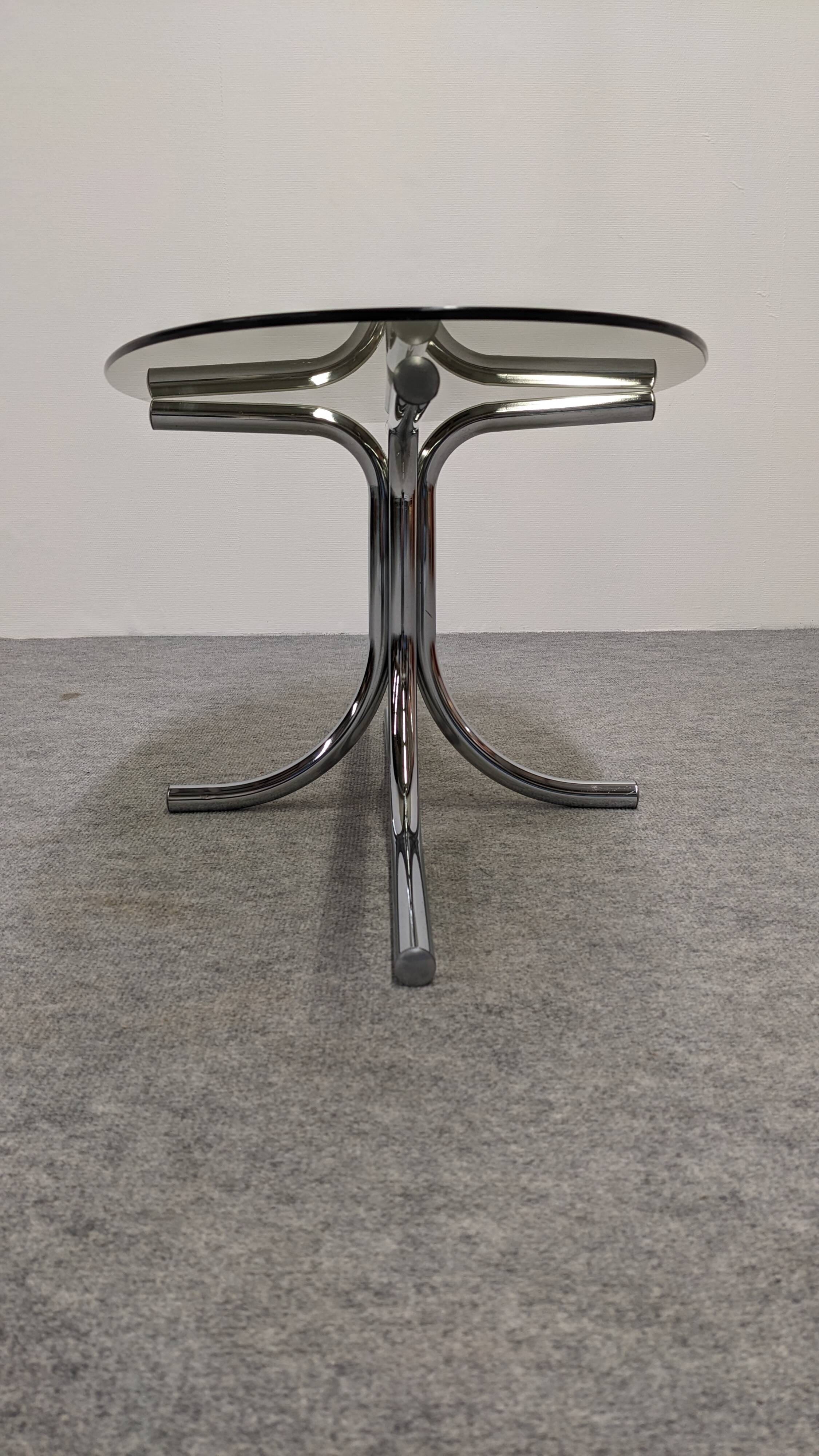Space age coffee table in tubular and smoked glass, 60s-70s