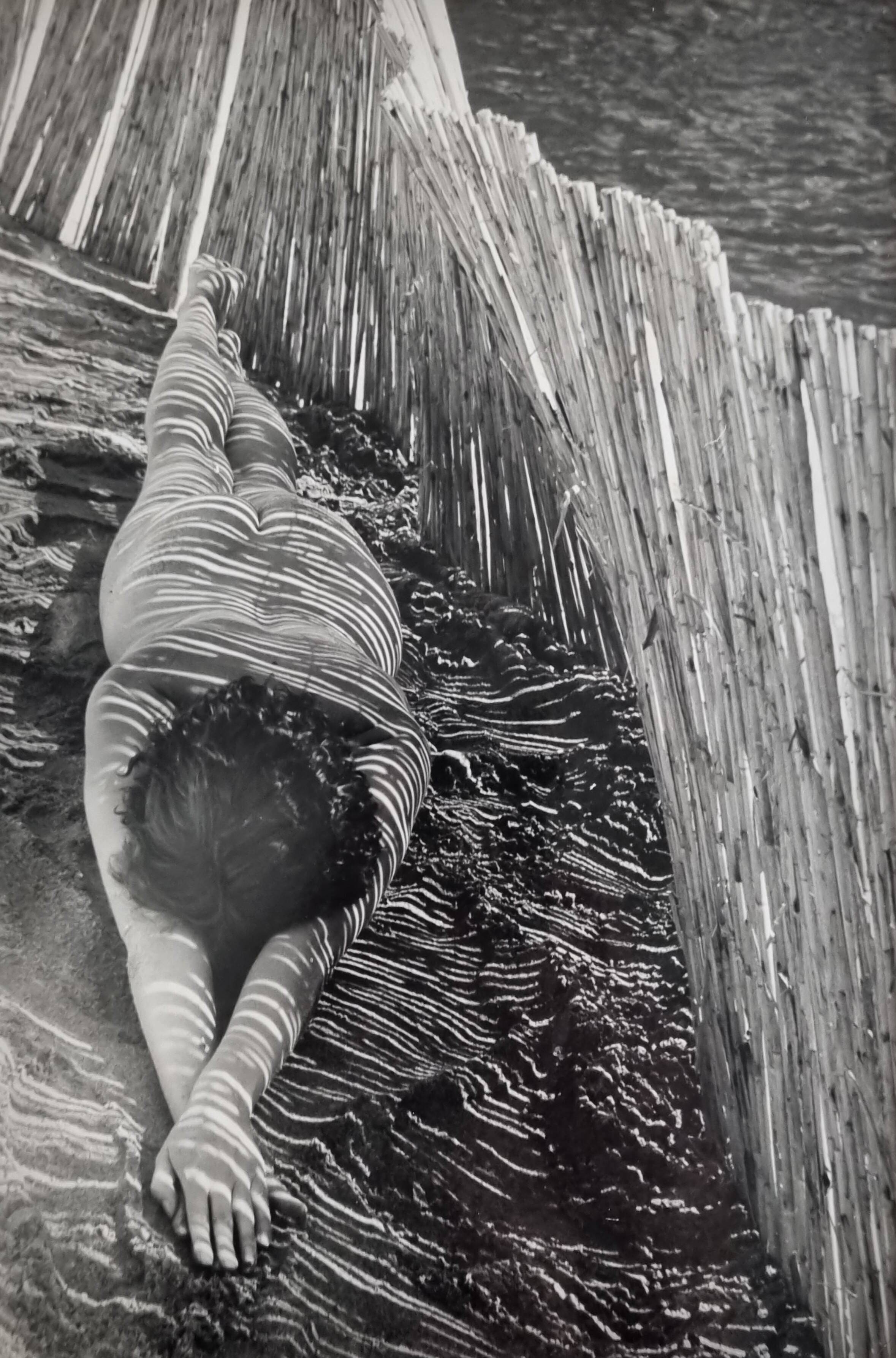 Vintage silver gelatin photography study of a reclining nude, signed and framed, 42x52 cm.