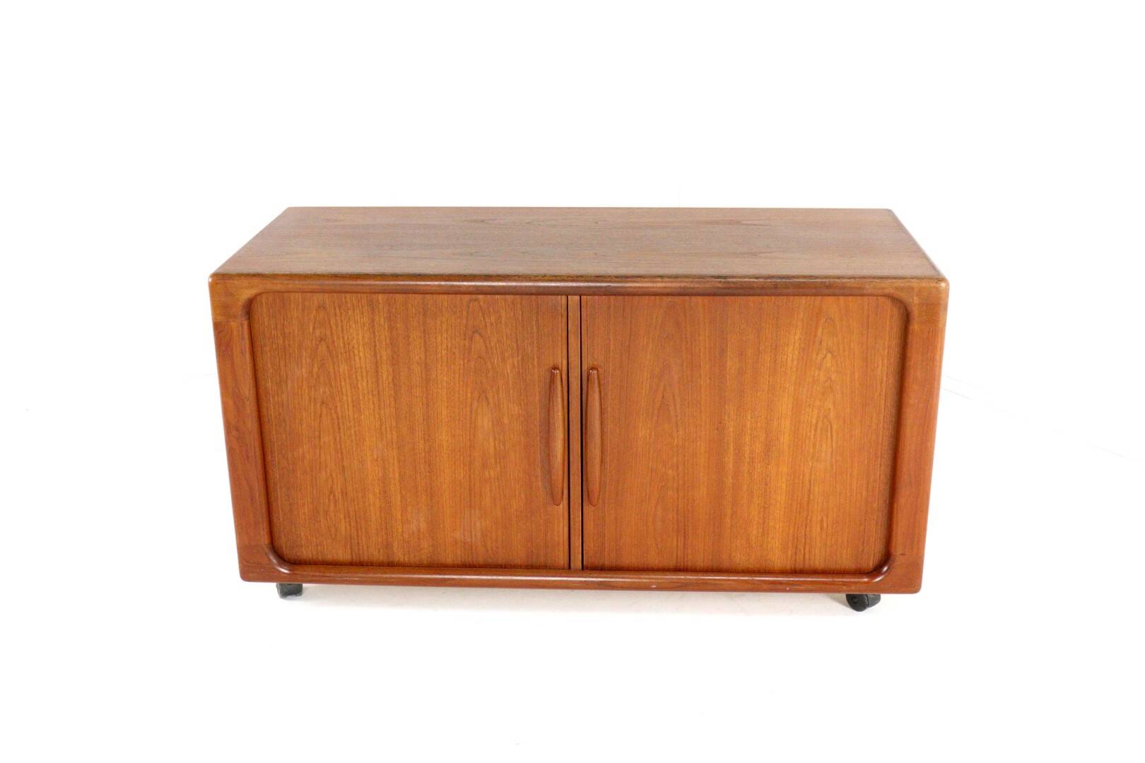 Dyrlund audio / tv cabinet 'Gronhoj'
