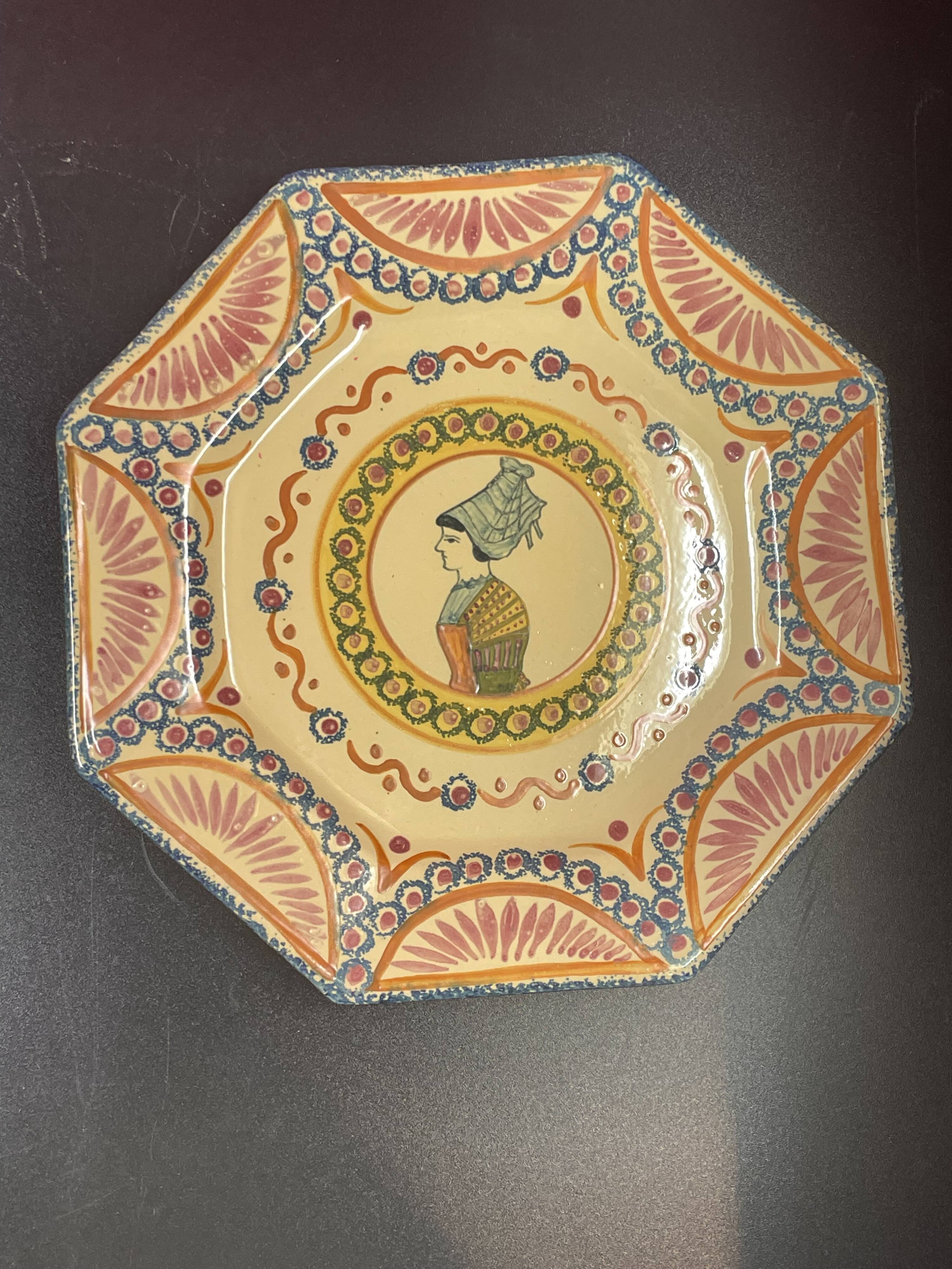 Pair of quimper mesnil val normandie plates 23 x 23 cm