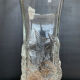 Grand vase vintage en verre moulé pressé