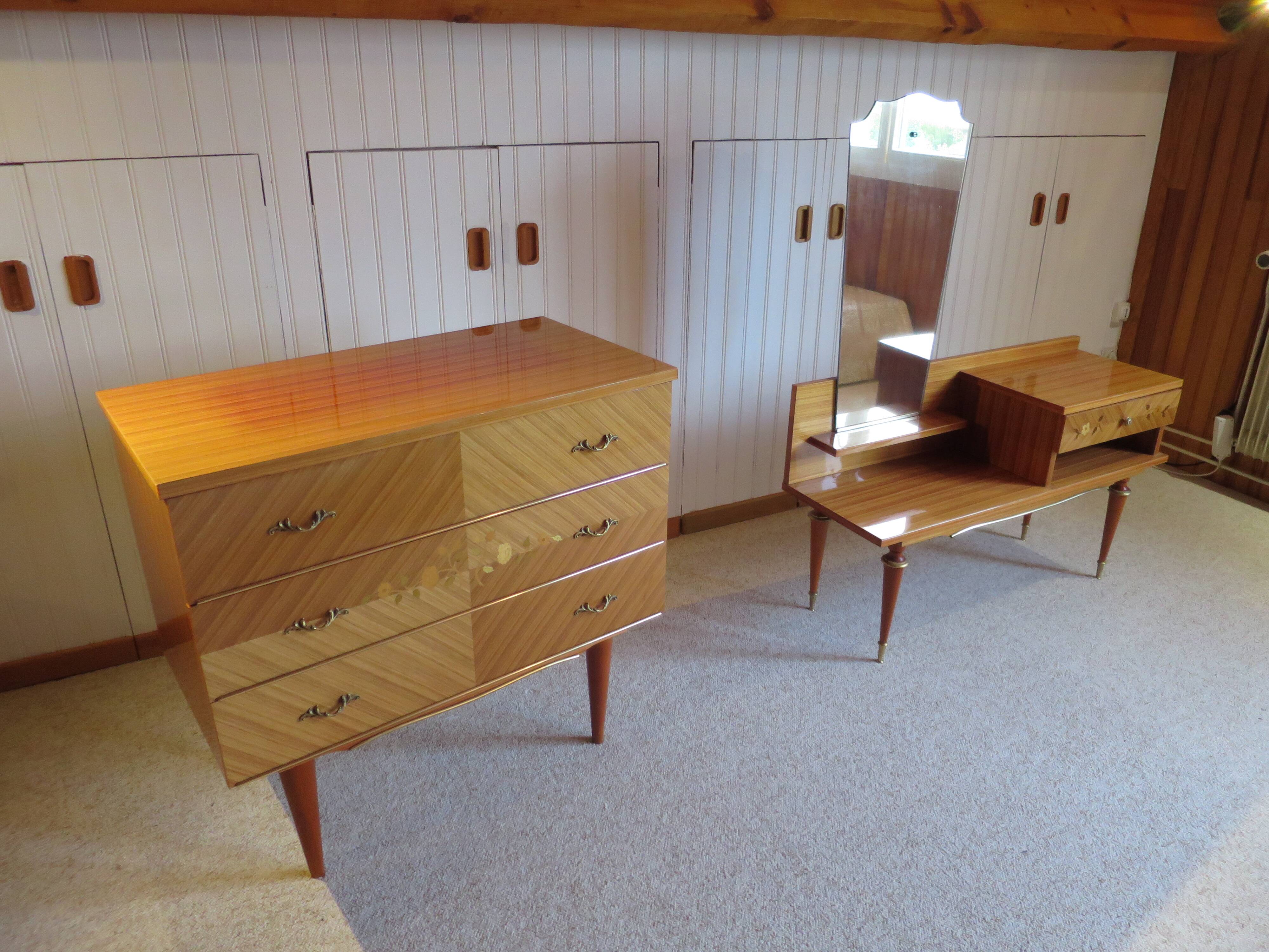 3-drawer chest of drawers - 60s - vintage - marquetry effect - spinning top feet