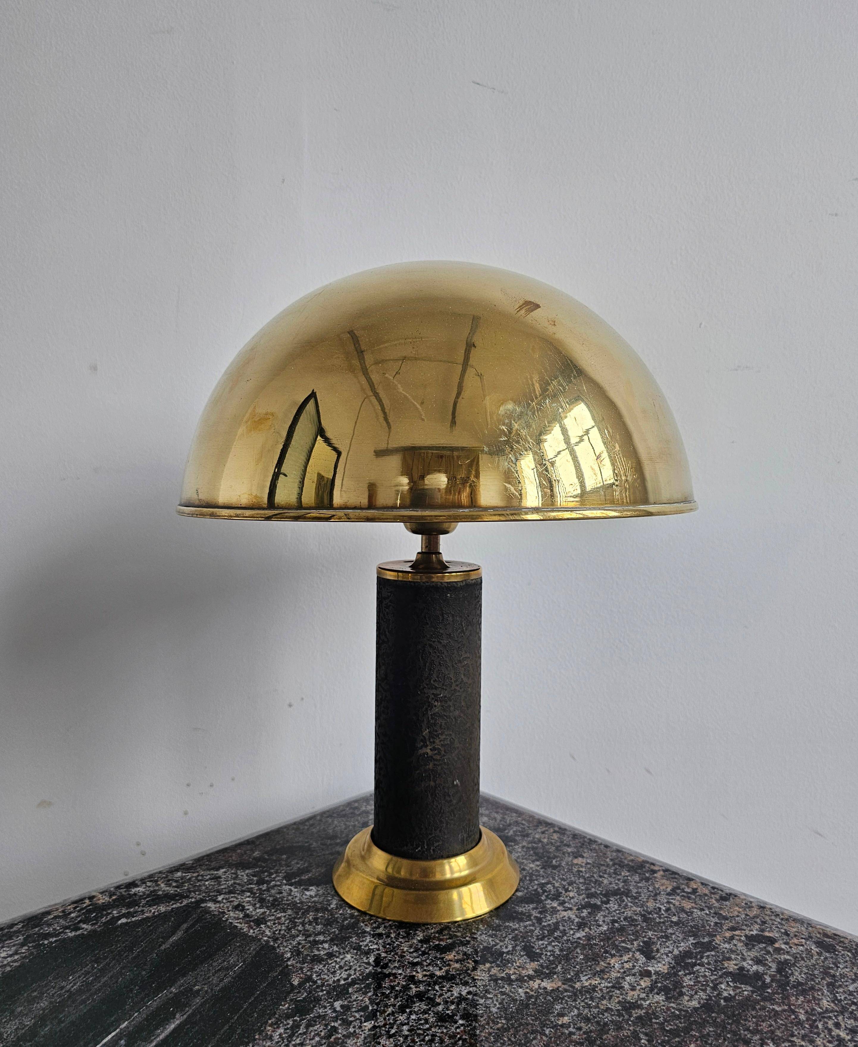 Pair of Mid Century Modern table lamps in brass and leather 1960