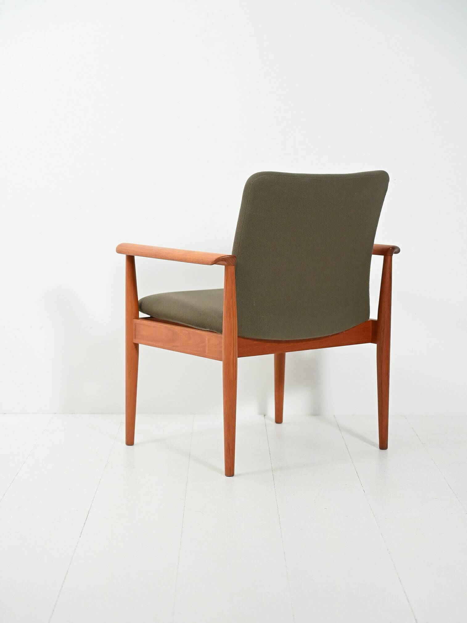 Finn Juhl "Diplomat" Armchair