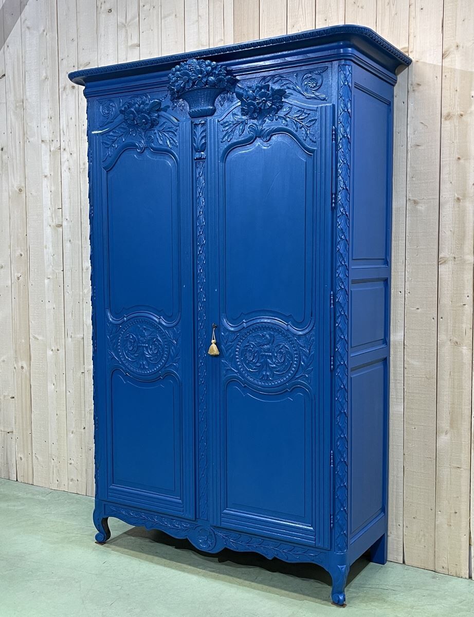 Armoire Normande fin XIXème en chêne et châtaignier patine bleu roi