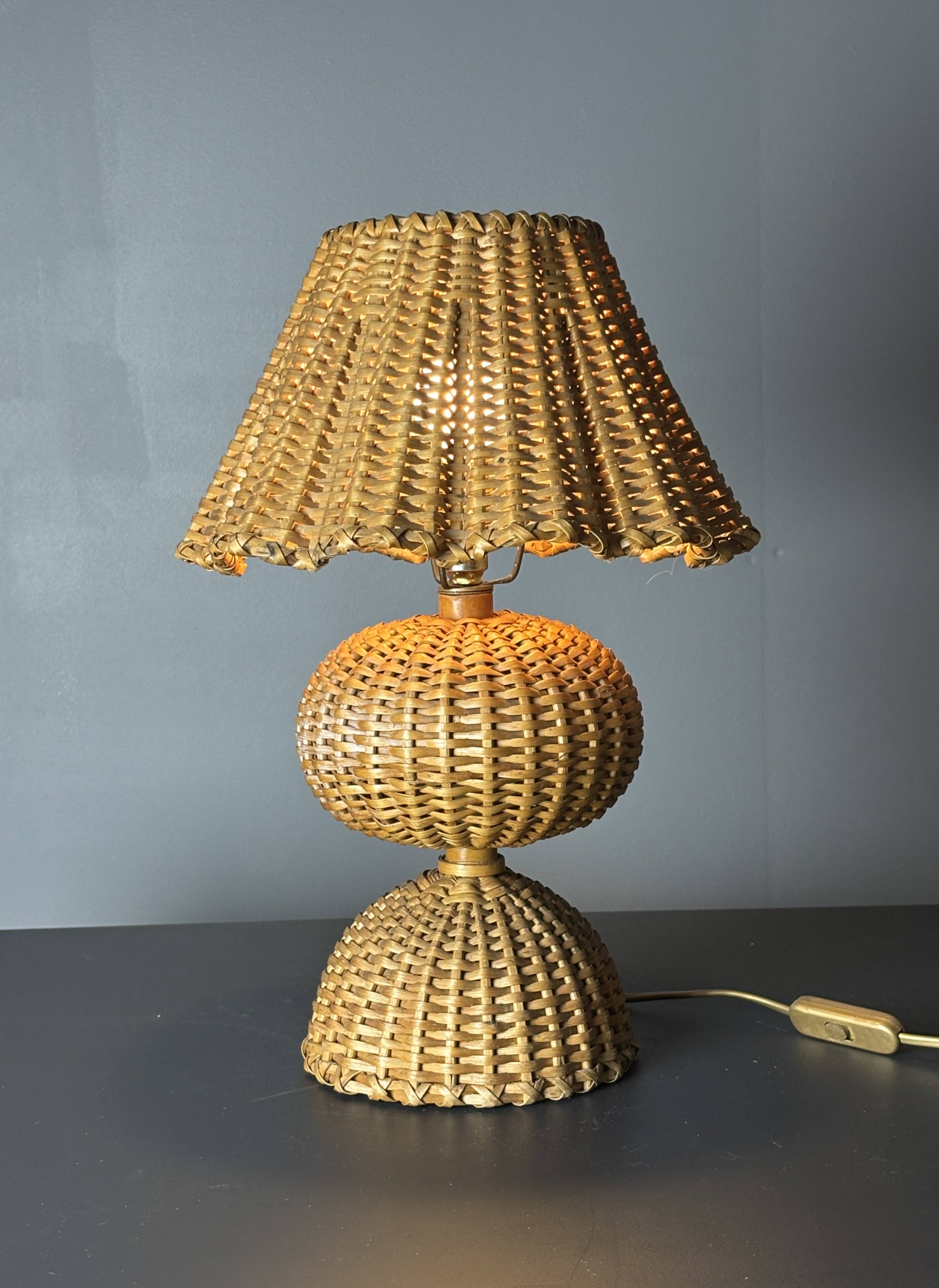Midcentury rattan wicker mushroom table lamp, 1950s