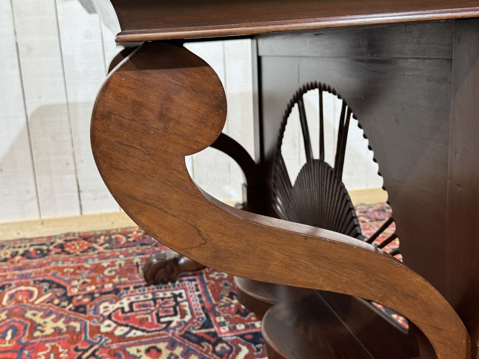 Louis Philippe console in teak from the 1950s - Indonesian craftsmanship.