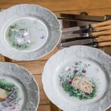 Cheese plates and knives