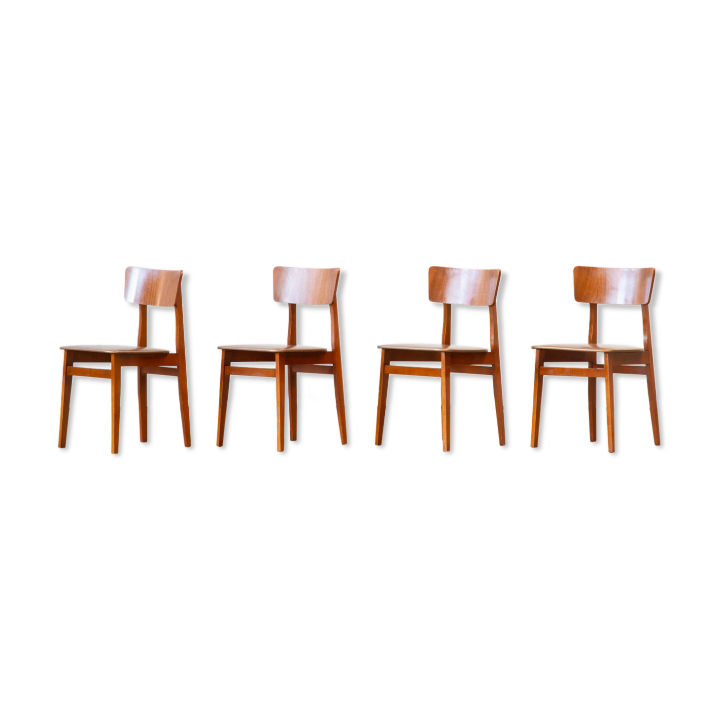 Series of 4 scandinavian chairs with curved back 1960