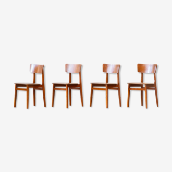 Série de 4 chaises scandinaves à dossier courbé 1960