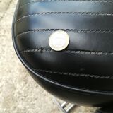 Swivel bar stool