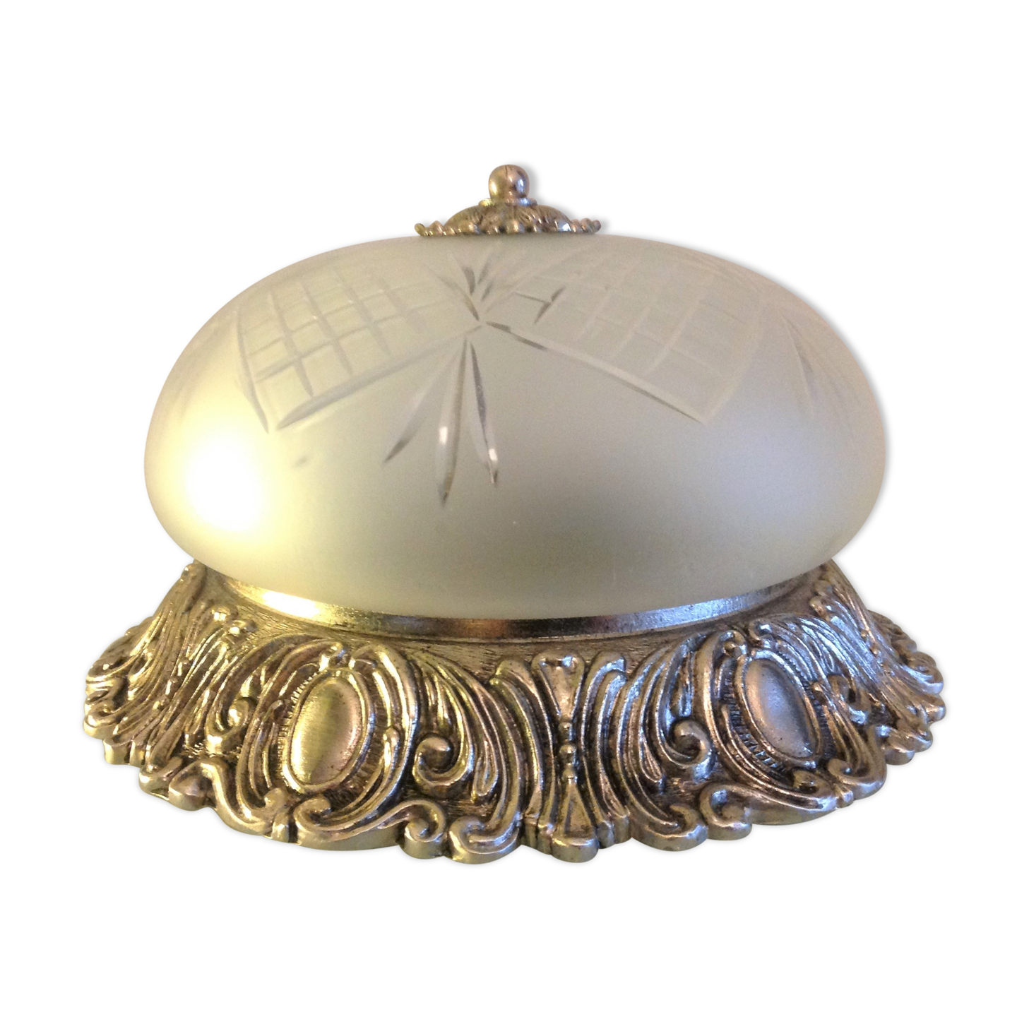 Engraved sandwind glass globe art deco style