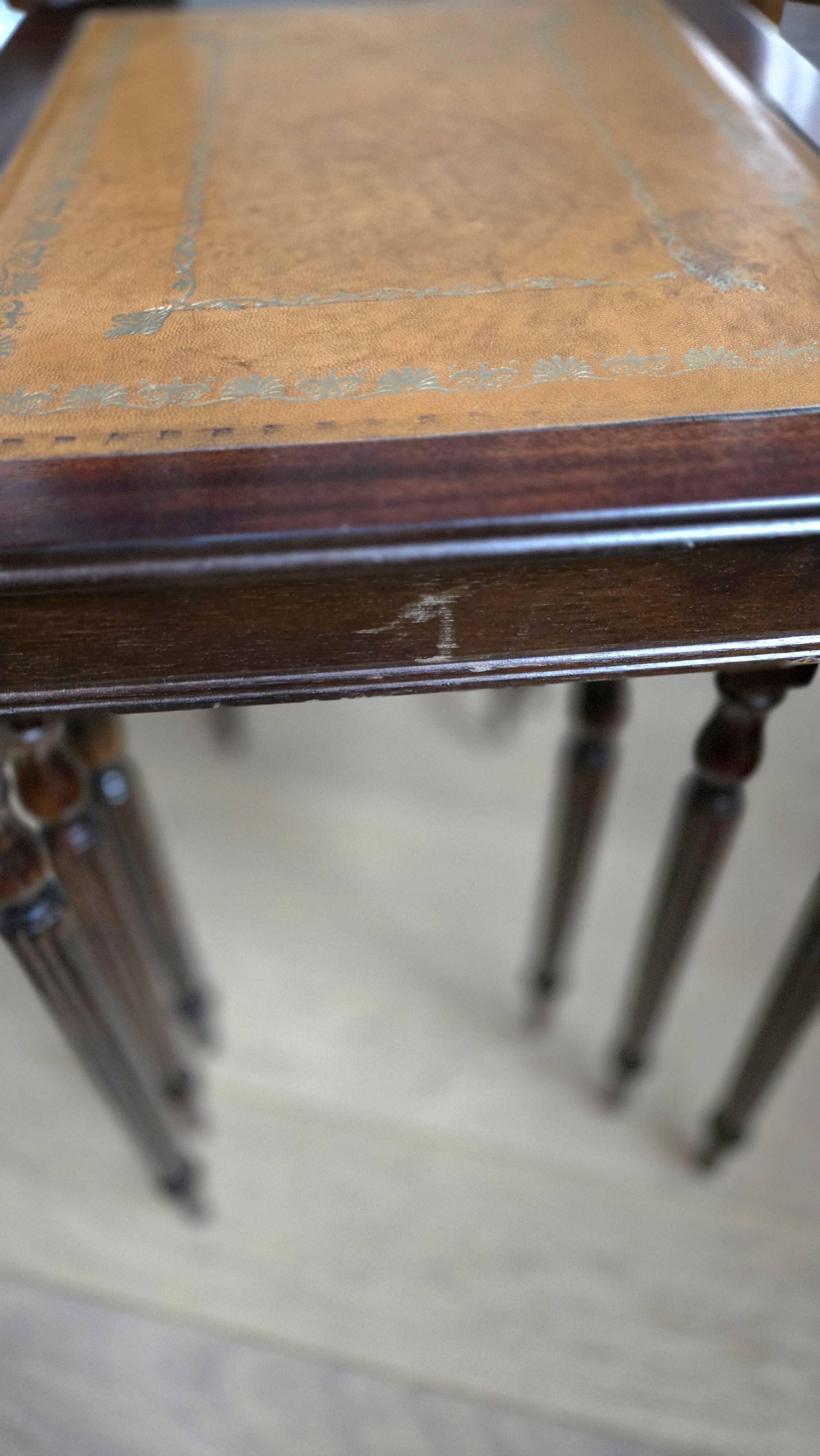 Nest of tables Louis XVI