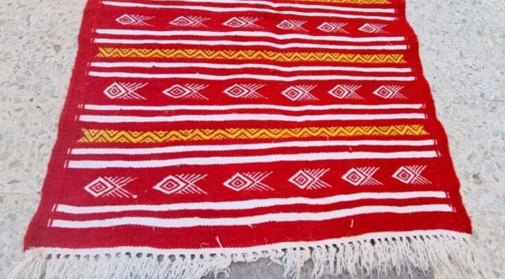 Handmade white and yellow red carpet 72x107cm