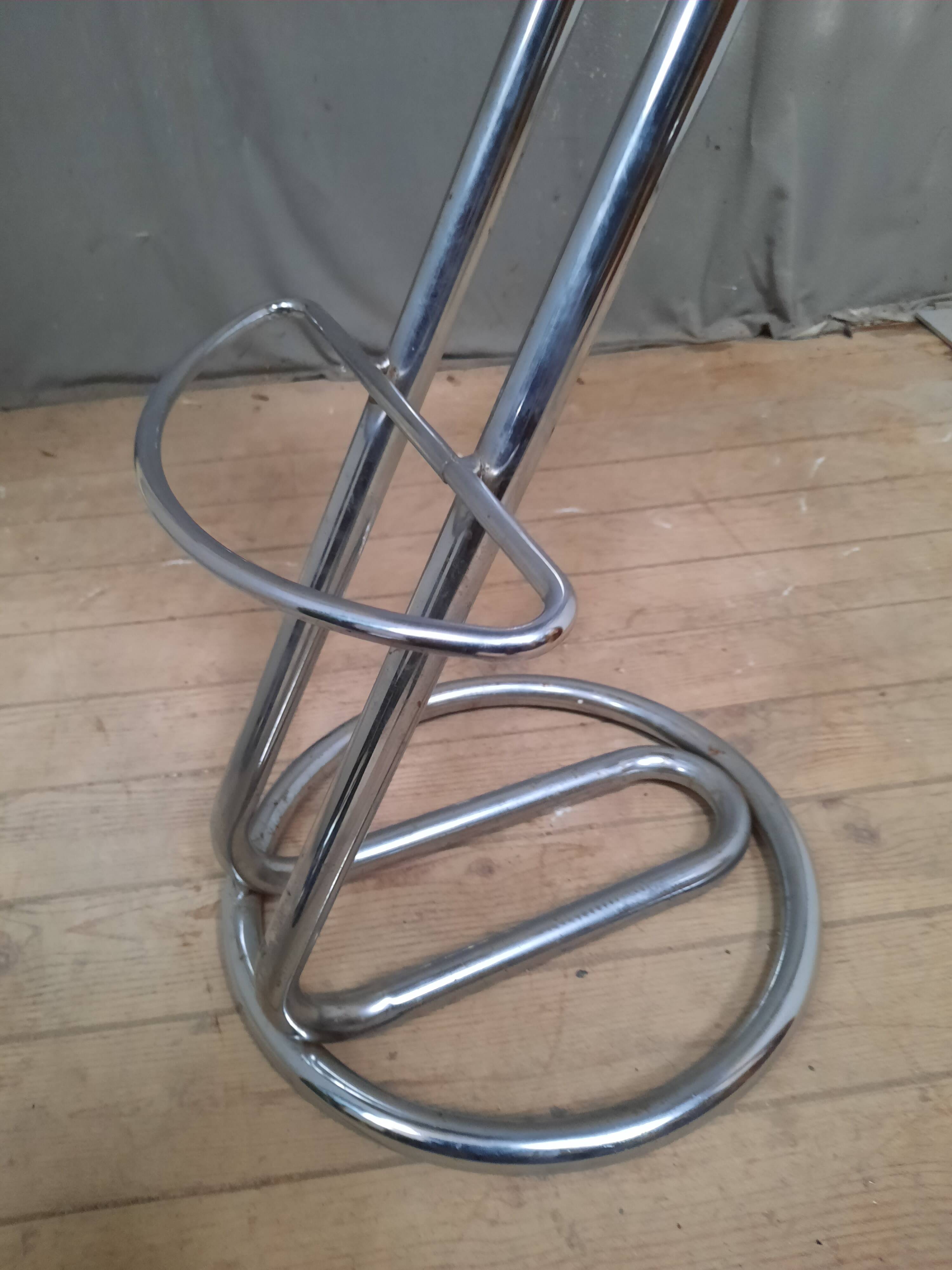 Bar stool in skai and stainless steel
