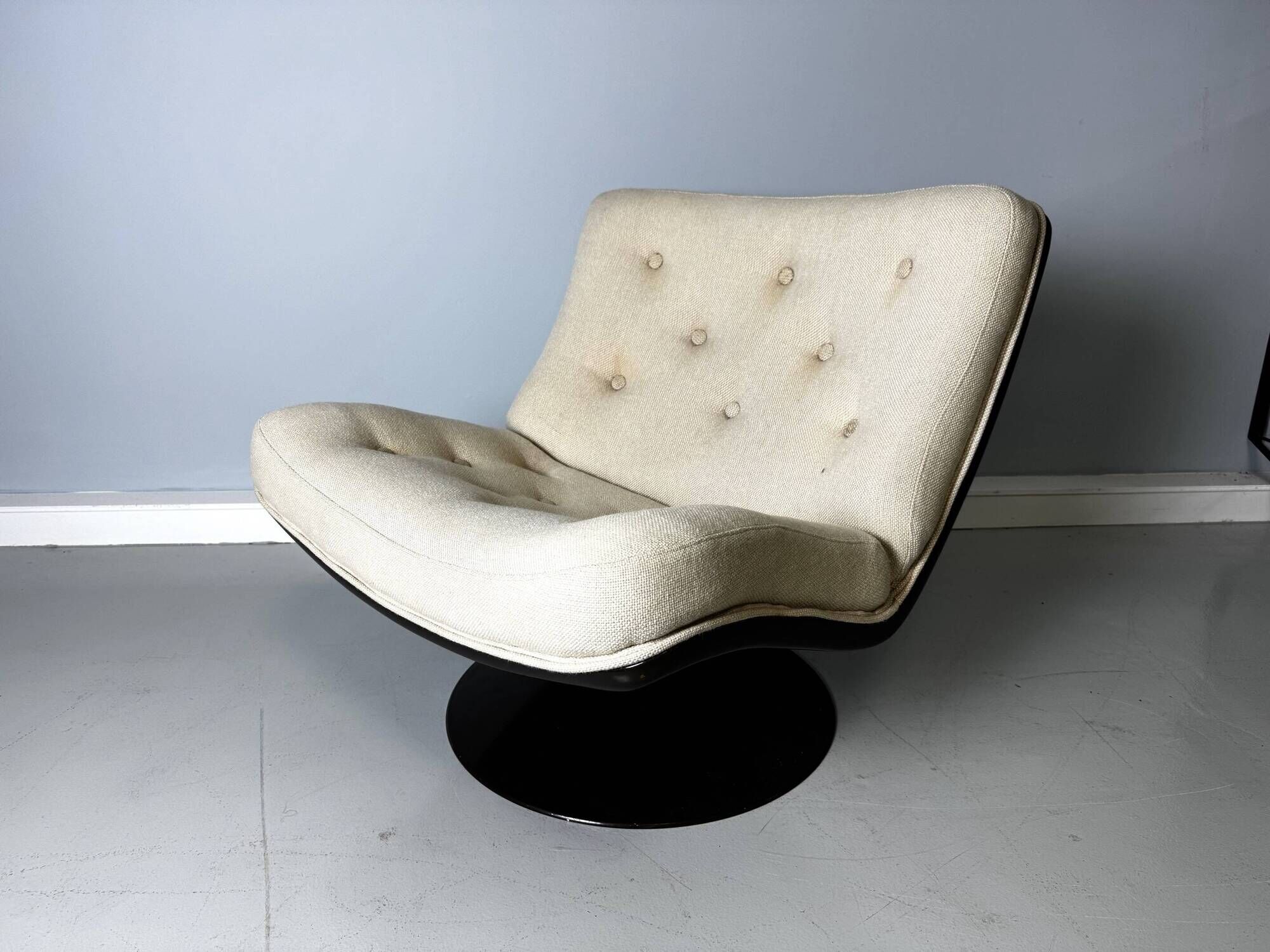 Artifort F976 swivel chair by Geoffrey Harcourt for Artifort