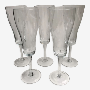 Lot de 5 flûtes à champagne en cristal ciselé années 40-50