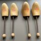 Lot de 2 paires d’embauchoirs anciens