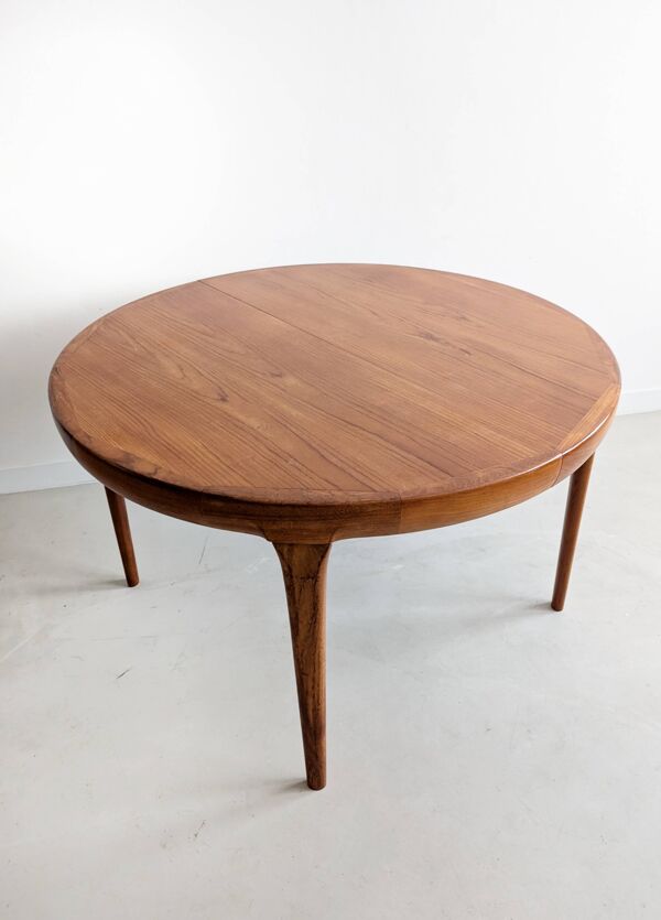 Table à manger extensible par Ib Kofod-Larsen pour Faarup Møbelfabrik 1960