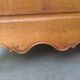Commode arbalète en noyer XVlle, Louis XV