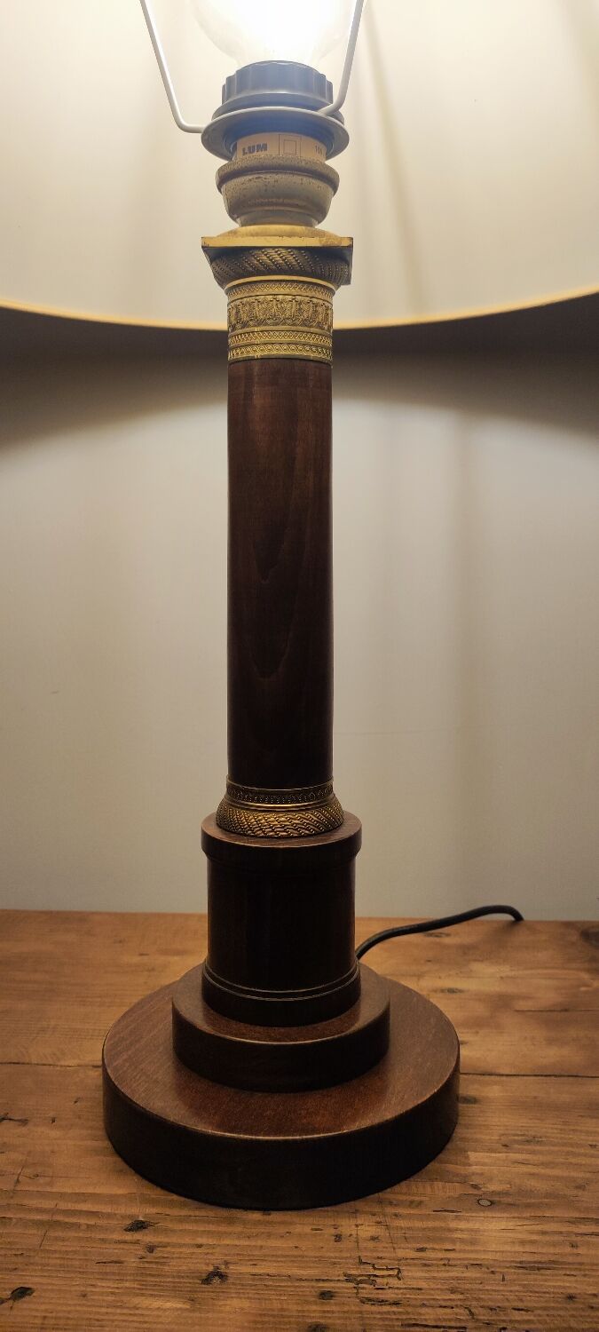 Wooden table lamp