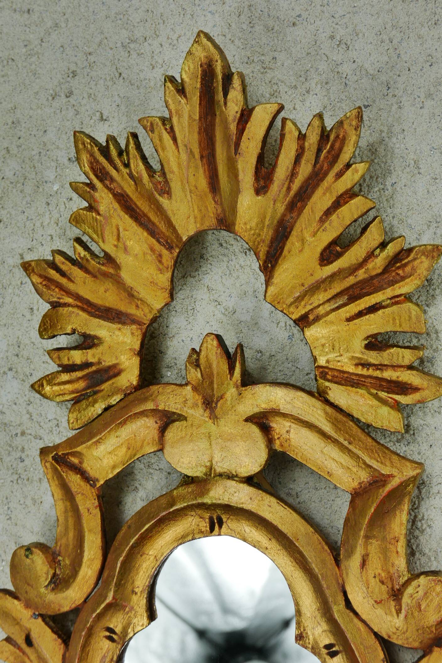 Paire de miroir bois doré.