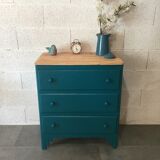Old chest of drawers