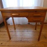 Child desk and chair