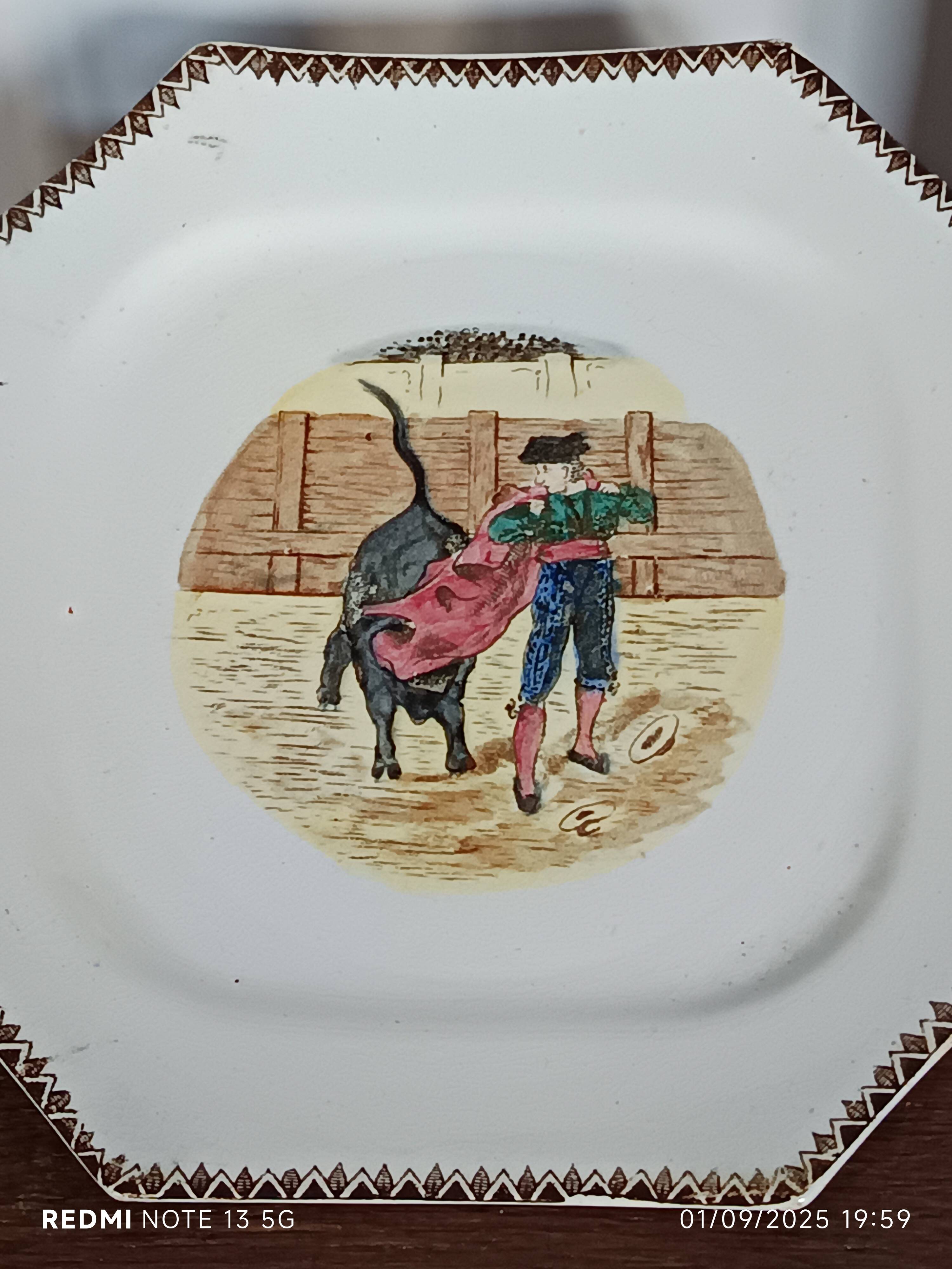 Pickman Cartuja Seville plate with bullfighting decoration, 19th century