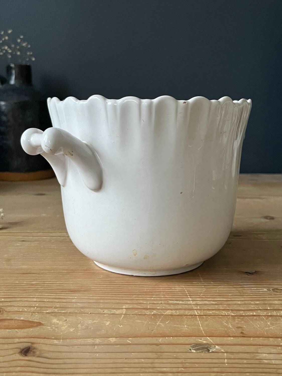 White Moustiers flowerpot