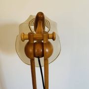 Articulated vintage floor lamp in pine – Scandinavian craftsmanship