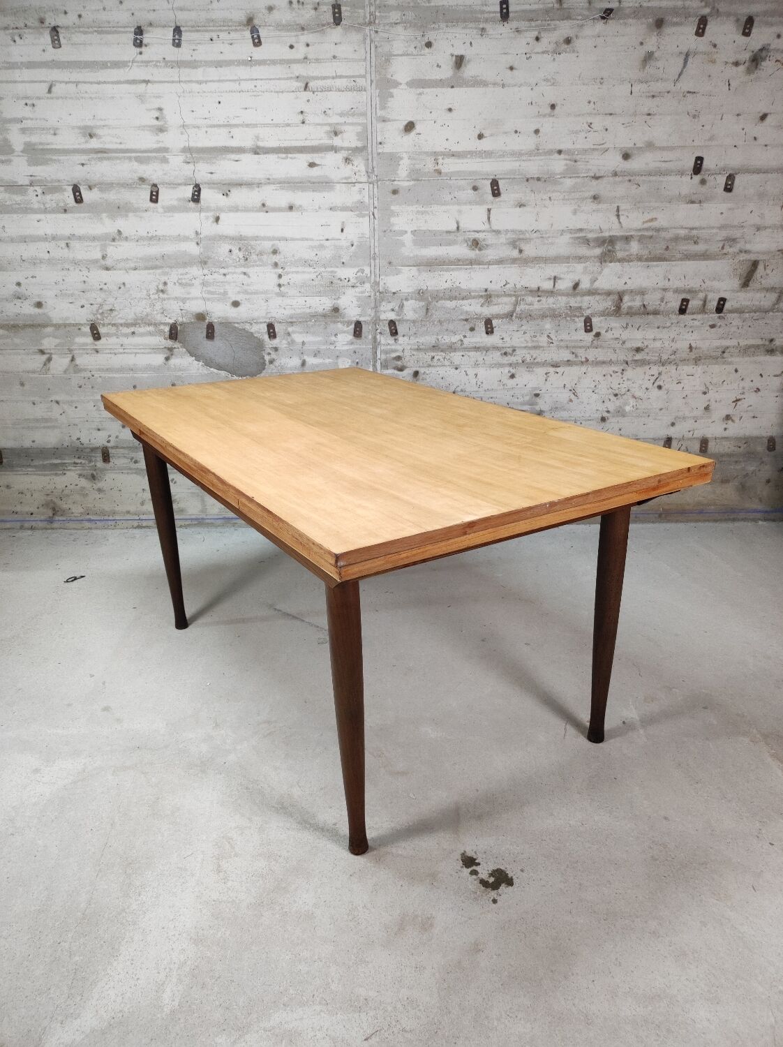 Vintage table 6/10 people