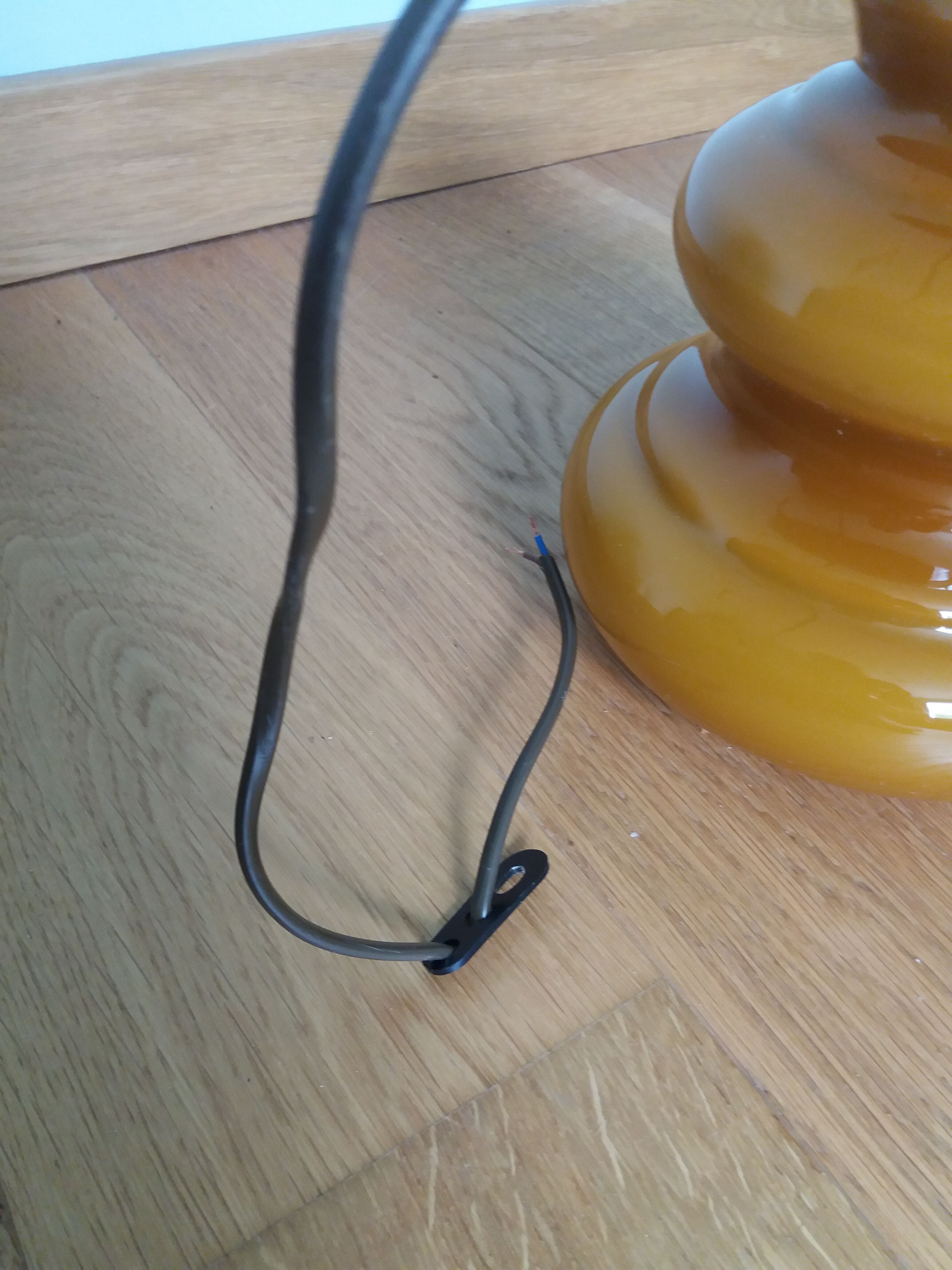 Caramel opaline glass hanging lamp