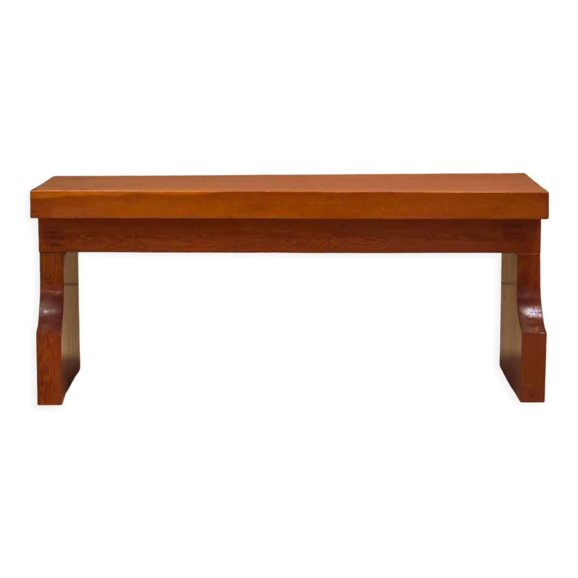 Banc brutaliste de Marc Dessauvage en bois de pin