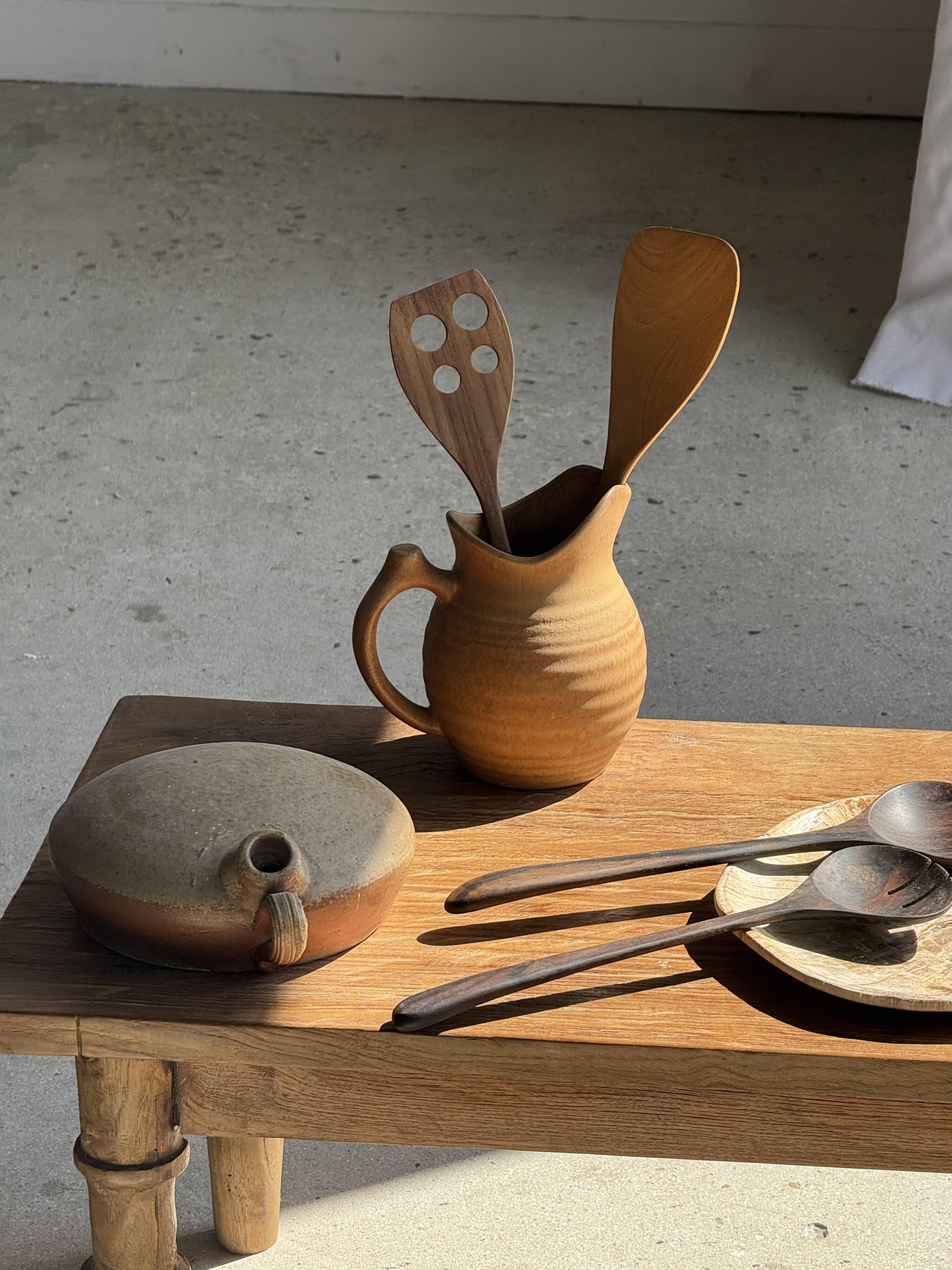 Slotted spatula, teak kitchen utensil L30 W8