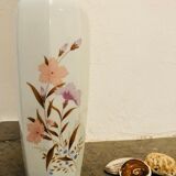 Medium vase in flowered porcelain