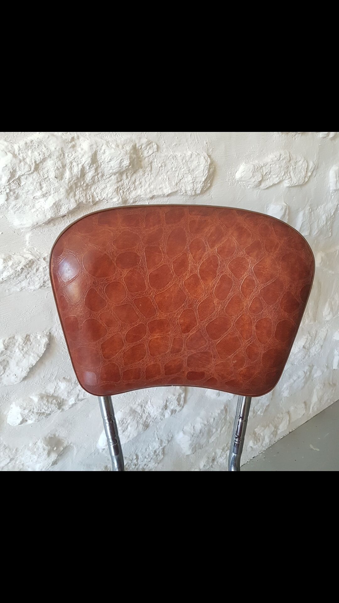 Paire de chaise vintage skaï imitation croco