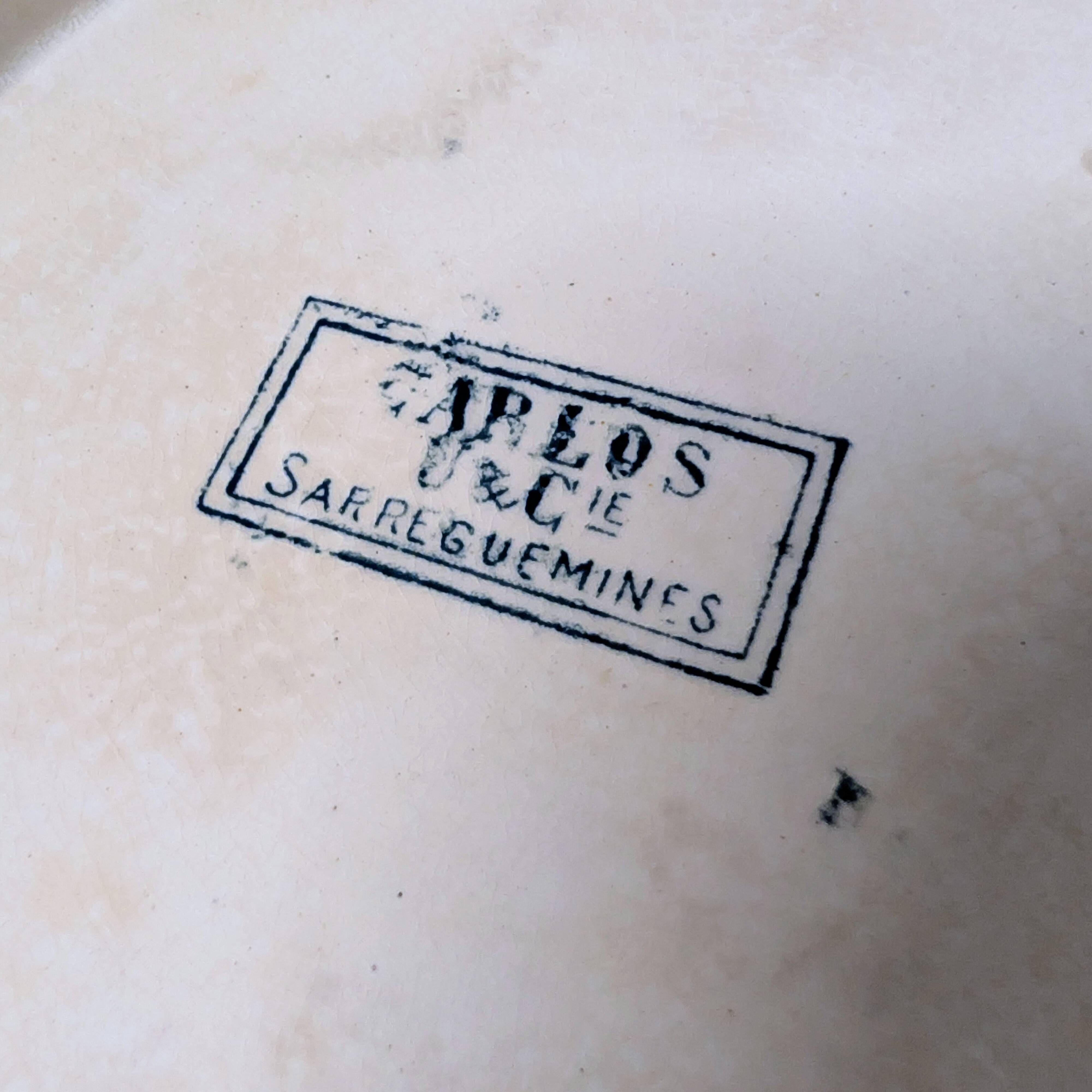 U & Cie Sarreguemines pedestal plate - Carlos model