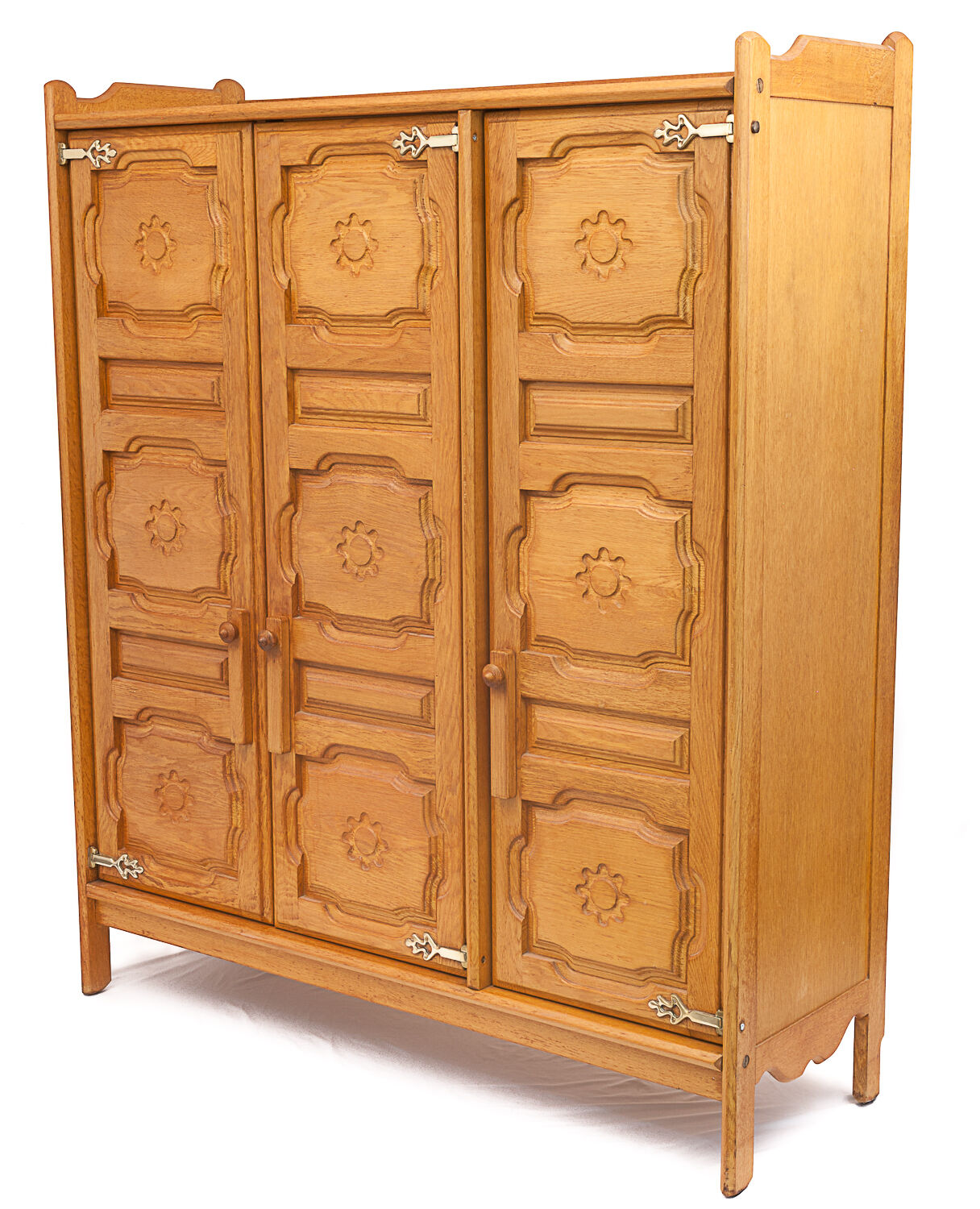 Guillerme and Chambron wardrobe