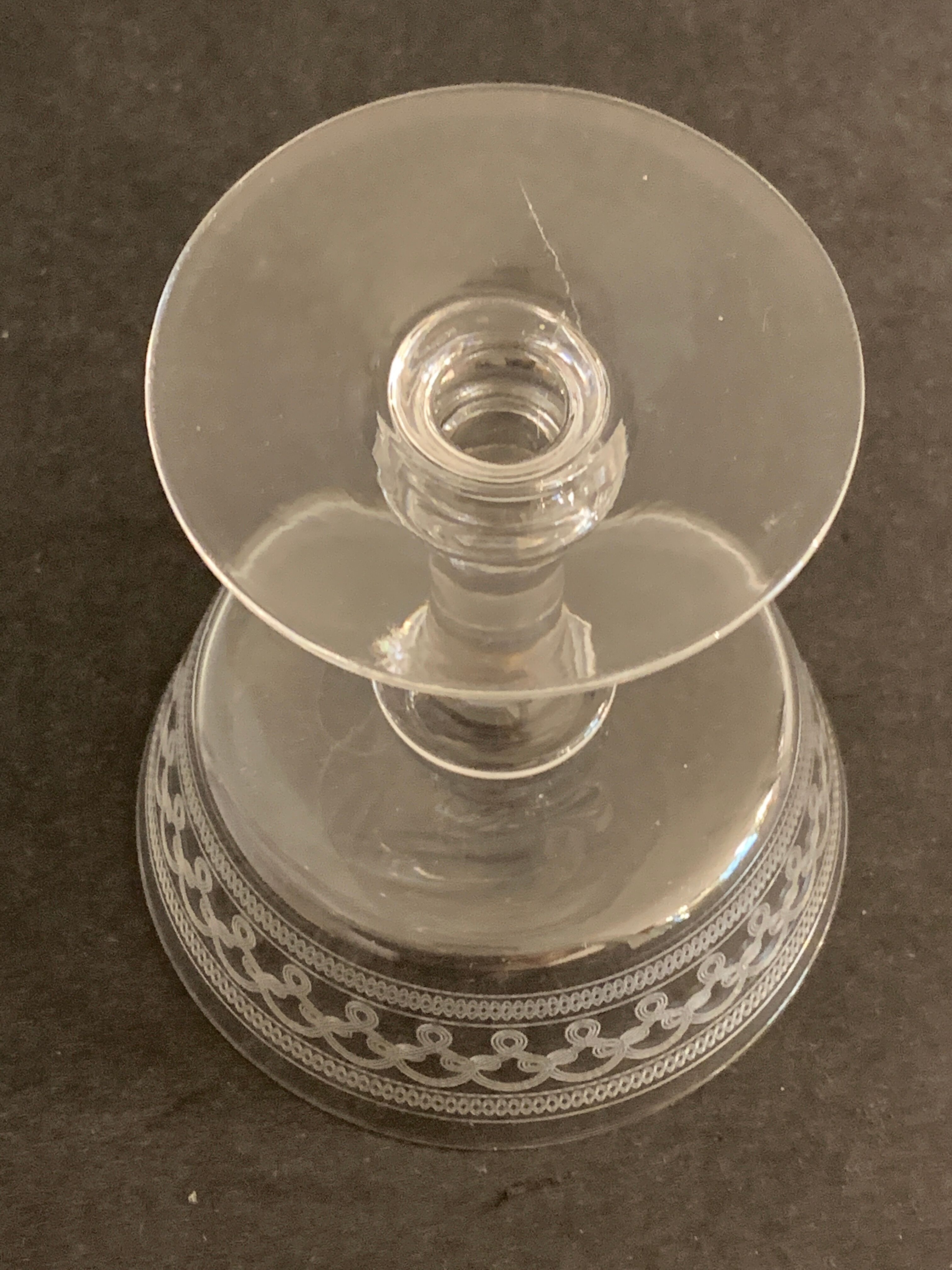 4 coupes à champagne en cristal taillé et soufflé